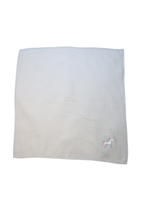 A White Blankets from Hermès in size O/S for neutral. (Front View)