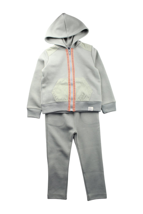 A Grey Pants Sets from Bonpoint in size 4T for neutral. (Front View)