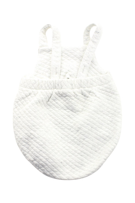 A White Sleeveless Rompers from Seed in size 0-3M for neutral. (Back View)