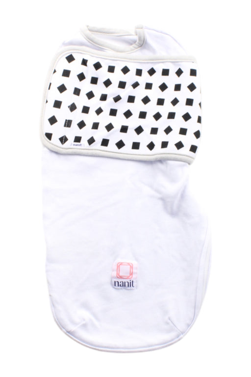 A White Swaddles from Nanit in size O/S for neutral. (Front View)