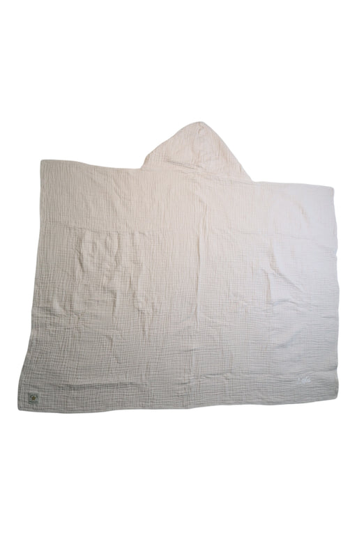A White Blankets from mimi et lulu in size O/S for neutral. (Front View)