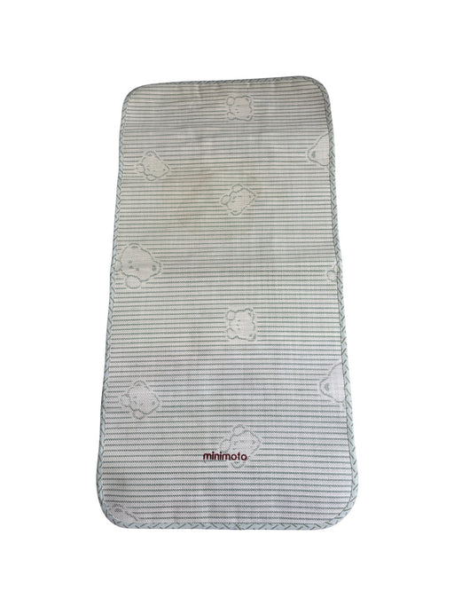 A Grey Playmats from Minimoto in size O/S for neutral. (Front View)