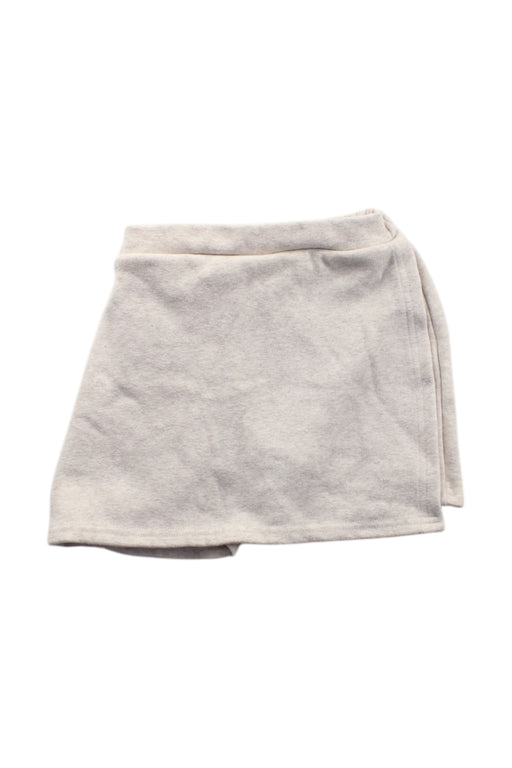 A Ivory Skorts from Aosta in size 3T for neutral. (Front View)