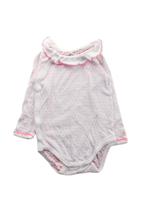 A White Long Sleeve Bodysuits from Petit Bateau in size 6-12M for neutral. (Front View)