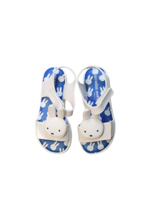 A White Sandals from Mini Melissa in size 6T for neutral. (Front View)