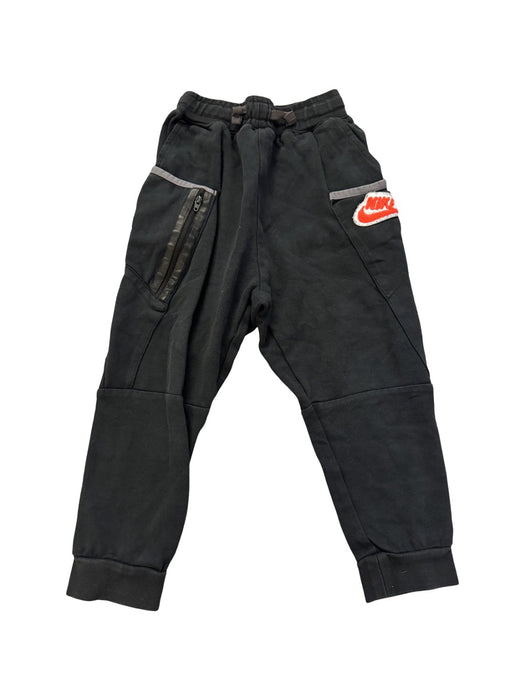 A Black Sweatpants from Nike in size 6T for boy. (Front View)