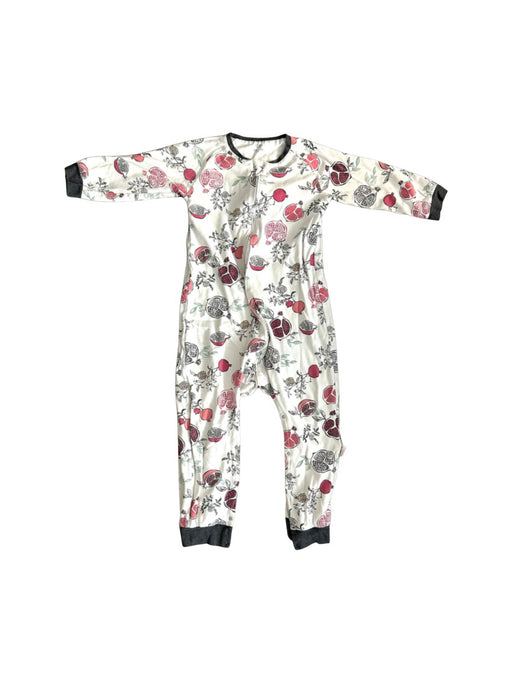 A White Nightgowns from Nest Designs in size 6T for neutral. (Front View)