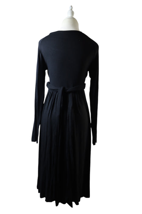 A Black Long Sleeve Dresses from Olian in size Maternity-S for maternity. (Back View)