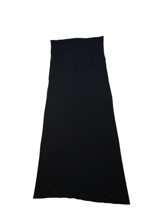 A Black Long Skirts from Isabella Oliver in size Maternity-M for maternity. (Back View)
