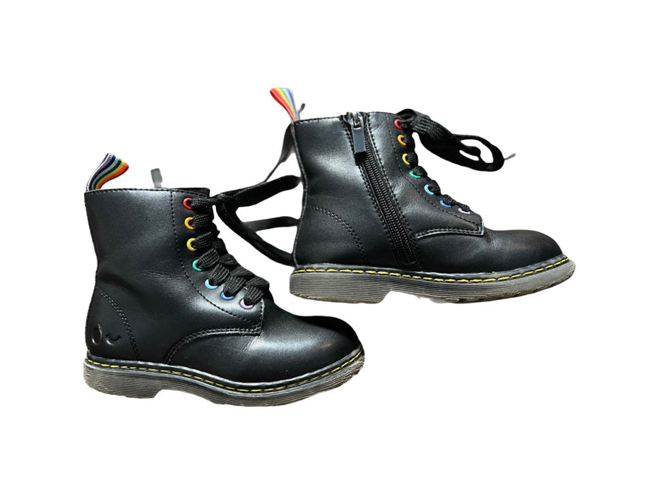 A Black Casual Boots from WiNK in size 4T for neutral. (Back View)