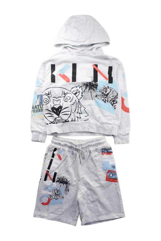 A Multicolour Shorts Sets from Kenzo in size 4T for neutral. (Front View)