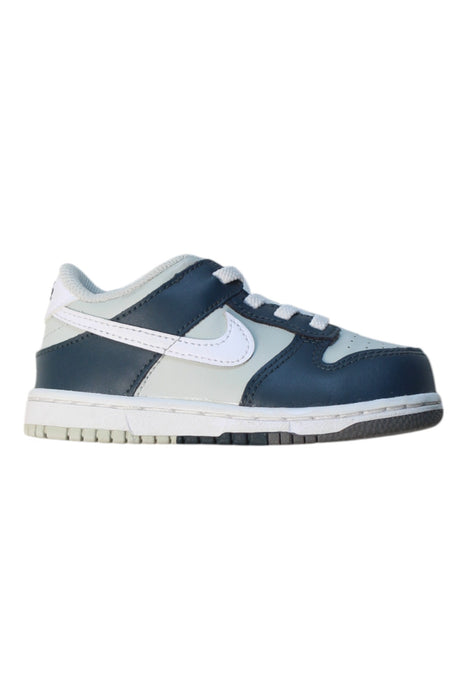 A Navy Sneakers from Nike in size 3T for boy. (Front View)