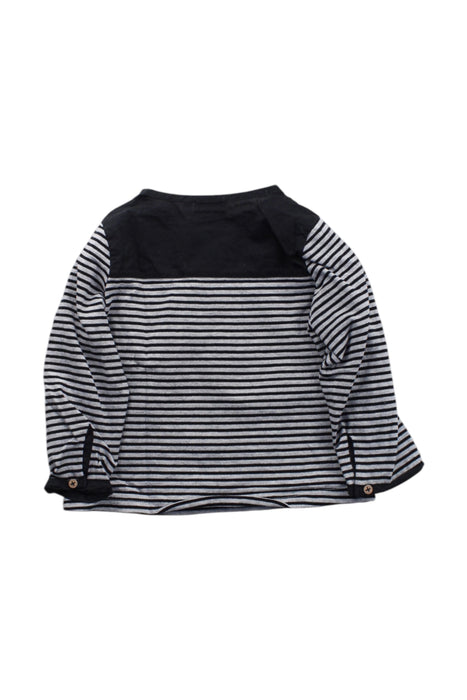 A Black Long Sleeve Shirts from Natalys in size 2T for neutral. (Back View)
