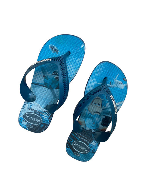 A Blue Flip Flops from Havaianas in size 7Y for boy. (Front View)
