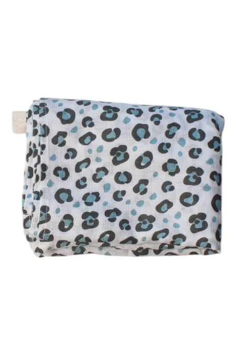 A Black Blankets from Jojo Maman Bébé in size O/S for neutral. (Back View)