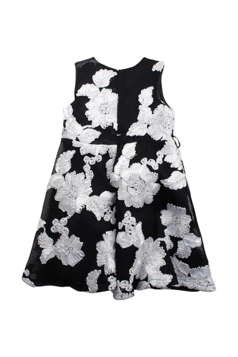 A Black Sleeveless Dresses from Joe-Ella in size 4T for girl. (Back View)