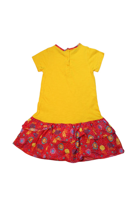A Multicolour Short Sleeve Dresses from Petits in size 4T for girl. (Back View)