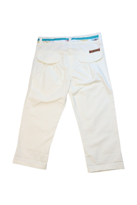 A White Casual Pants from Petits in size 5T for neutral. (Back View)