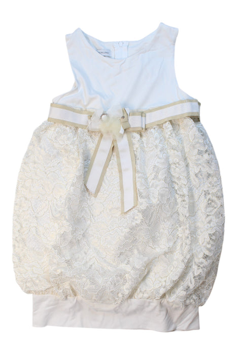 A Ivory Sleeveless Dresses from I Pinco Pallino in size 5T for girl. (Front View)