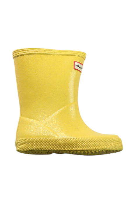 A Yellow Rain Boots from Hunter in size 18-24M for neutral. (Front View)
