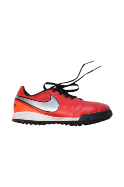 A Red Cleats/Soccer Shoes from Nike in size 5T for neutral. (Front View)