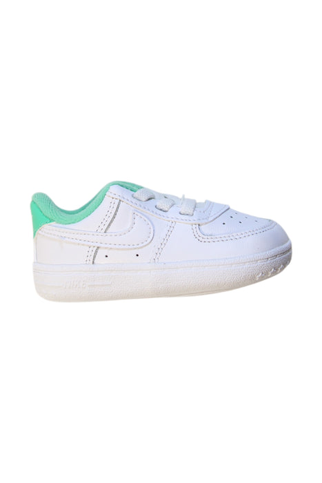 A White Sneakers from Nike in size 12-18M for boy. (Front View)