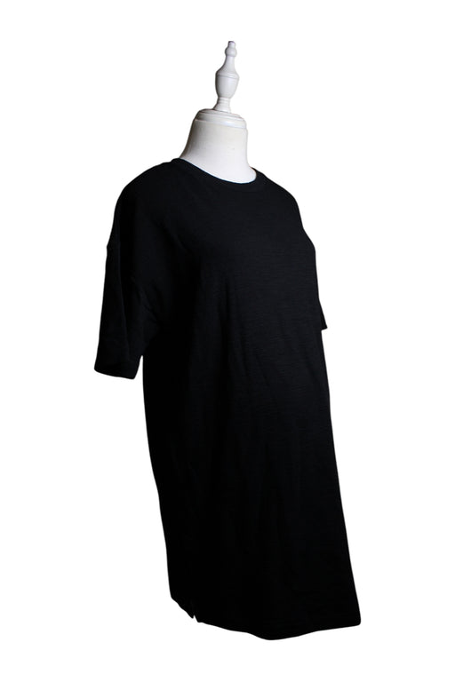 A Black Short Sleeve T Shirts from Bae in size S for maternity. (Front View)