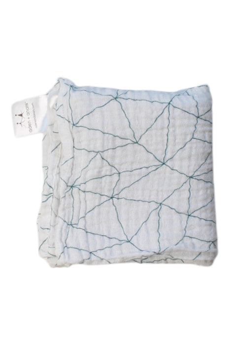 A White Blankets from Aden & Anais in size O/S for neutral. (Back View)