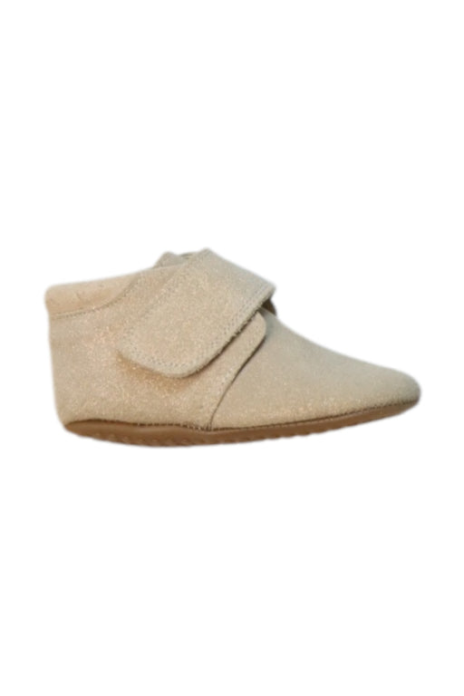 A Beige Booties from Pom Pom in size 18-24M for neutral. (Front View)