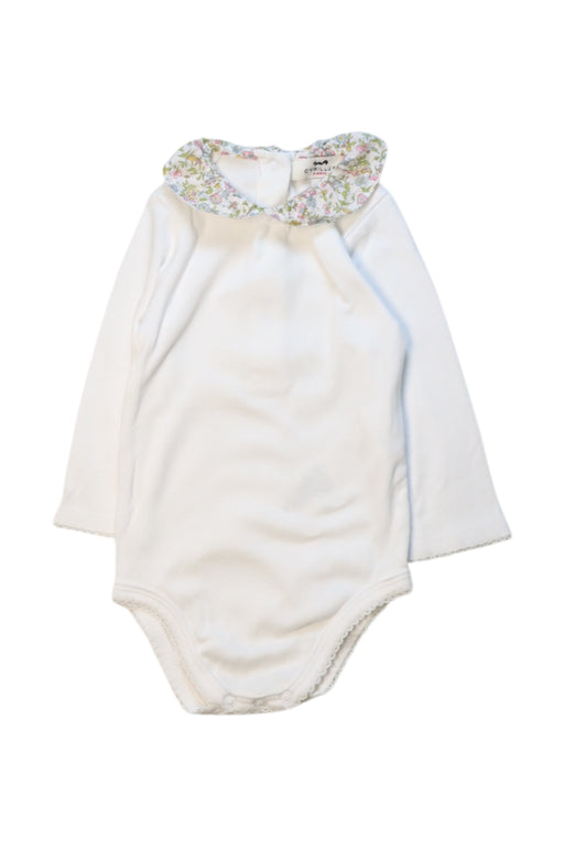 A White Long Sleeve Bodysuits from Cyrillus in size 6-12M for neutral. (Front View)