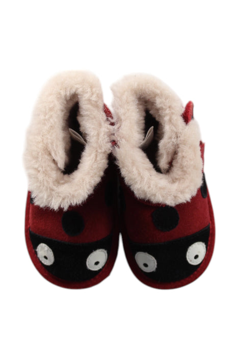 A Red Booties from EMU Australia in size 12-18M for neutral. (Back View)