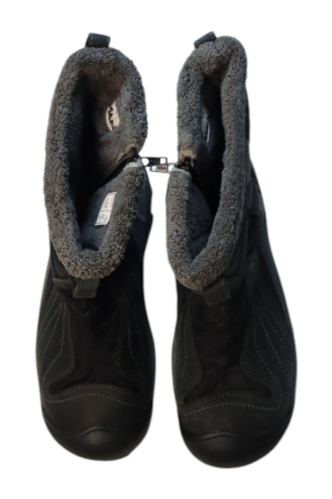 A Black Winter Boots from Keen in size 12Y for neutral. (Back View)