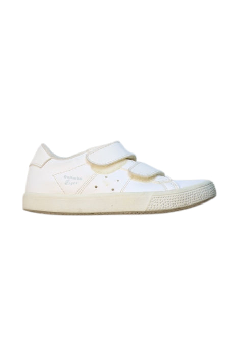 A White Sneakers from Onitsuka Tiger in size 5T for neutral. (Front View)