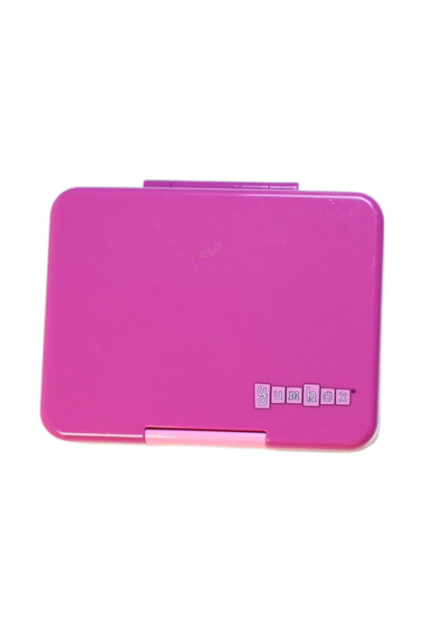 A Pink Utensils & Containers from Yumbox in size O/S for neutral. (Front View)