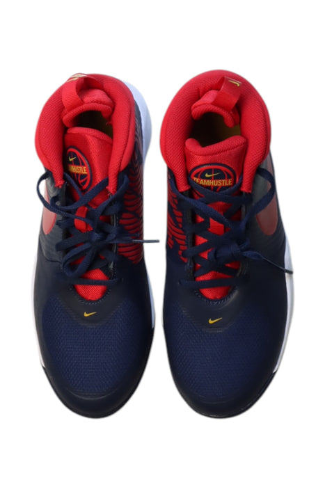 A Multicolour Sneakers from Nike in size 14Y for neutral. (Back View)