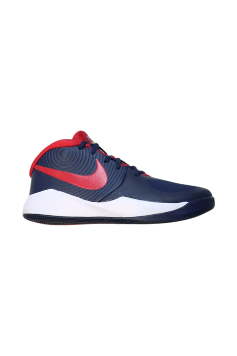 A Navy Sneakers from Nike in size 14Y for neutral. (Front View)