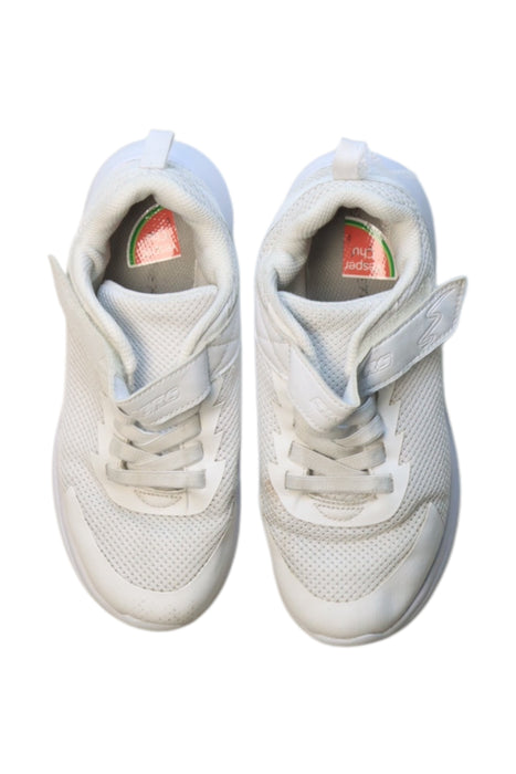 A White Sneakers from Skechers in size 7Y for neutral. (Back View)