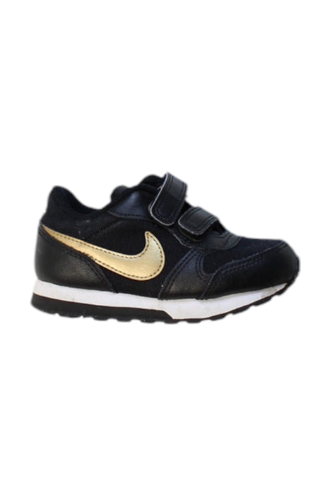 A Black Sneakers from Nike in size 18-24M for boy. (Front View)