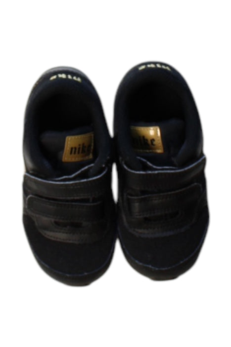 A Black Sneakers from Nike in size 18-24M for boy. (Back View)