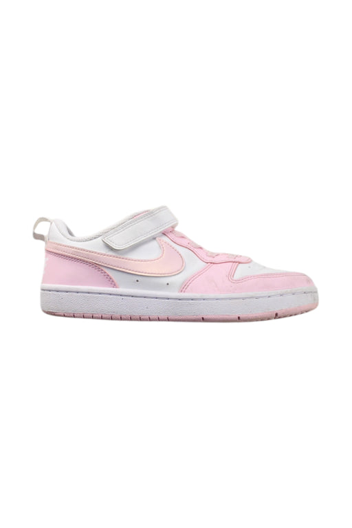 A Pink Sneakers from Nike in size 7Y for neutral. (Front View)