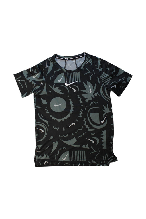 A Black Short Sleeve T Shirts from Nike in size 10Y for boy. (Front View)