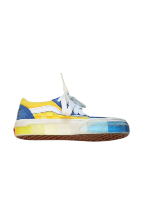 A Multicolour Sneakers from Vans in size 4T for neutral. (Front View)