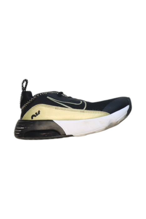A Black Sneakers from Nike in size 3T for boy. (Front View)