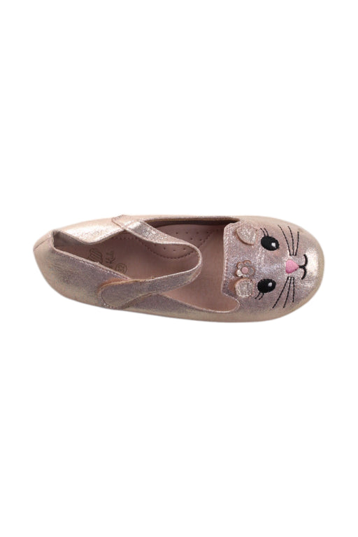 A Metallic Flats from Avenue Kids in size 7Y for girl. (Front View)