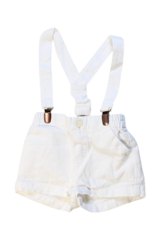 A White Overall Shorts from Fina Ejerique in size 3-6M for neutral. (Front View)