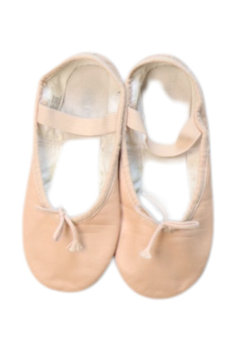 A Peach Flats from Bloch in size 6T for girl. (Back View)