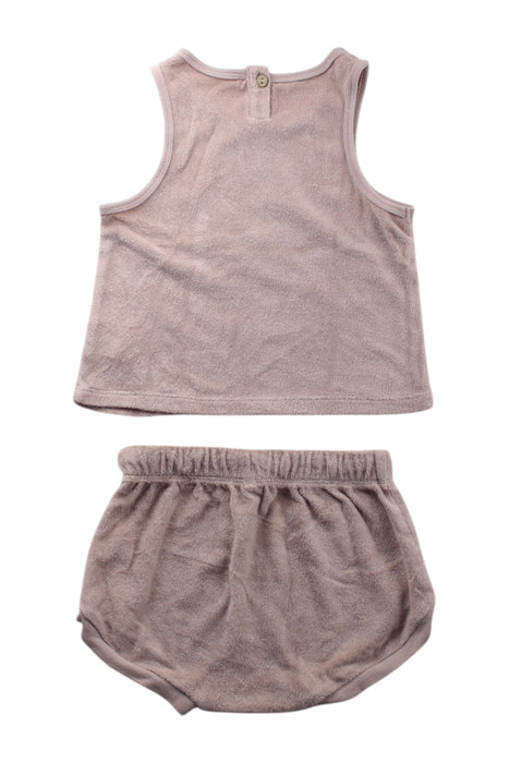 A Taupe Shorts Sets from Quincy Mae in size 4T for neutral. (Back View)