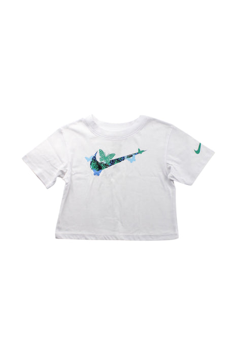 A White Short Sleeve T Shirts from Nike in size 4T for neutral. (Front View)