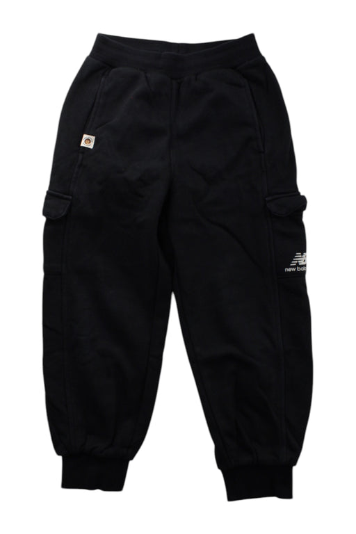 A Black Sweatpants from New Balance in size 5T for neutral. (Front View)