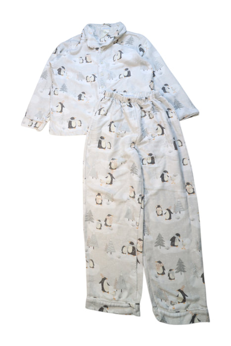 A White Pyjama Sets from Pottery Barn in size 12Y for neutral. (Front View)